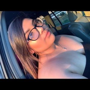 Meet your Posher, Marisa